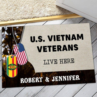 Personalized door mat with your names - The military live here - Galaxate
