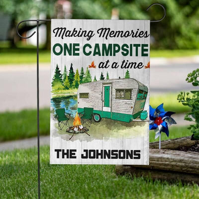 Camping flag - Making memories - Galaxate